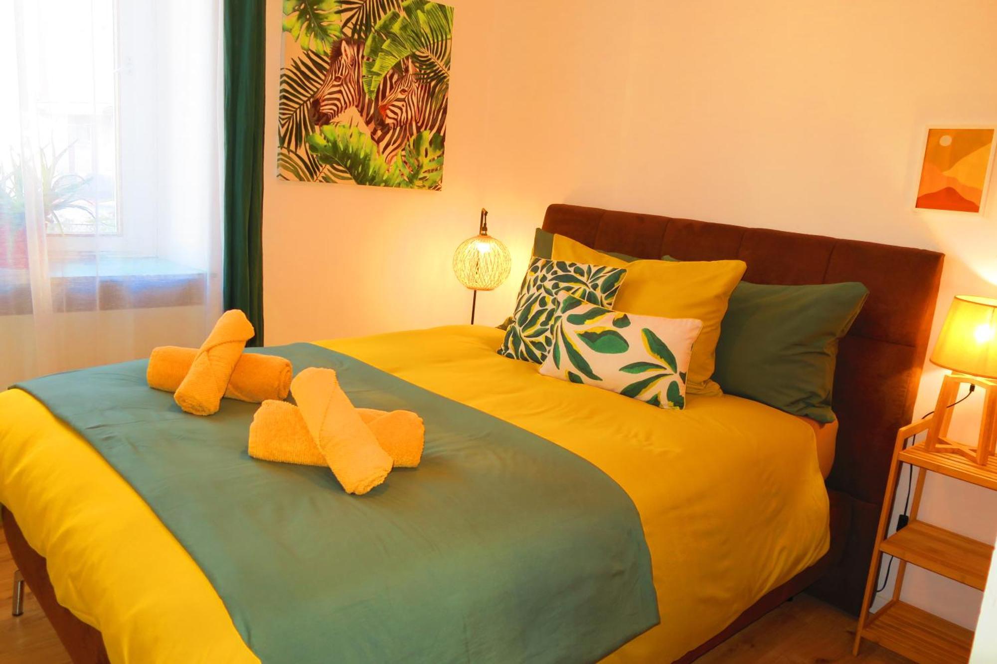 5-Zimmer-Appartement In Historischer Privatvilla, Meran Zentrum, Kostenloser Parkplatz Bagian luar foto
